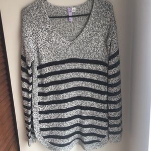 FRANCESCA’S Alya Grey & Black Striped Knit Sweater